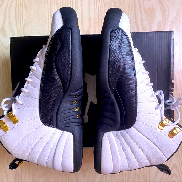 Jordan 12 Taxi size 7 - Picture 3 of 6